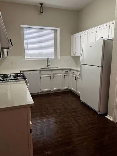 Main picture of 2111 Castle View Dr