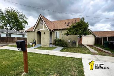 Main picture of 245 W San Joaquin Ave