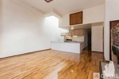 Main picture of 2519 N Lincoln Ave