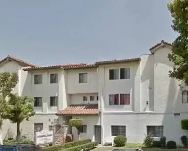 Main picture of 215 W Palmer Ave