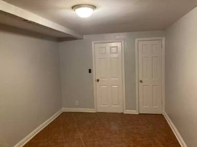 Main picture of 999 Willmohr St