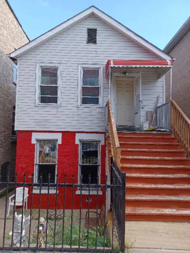 Main picture of 237 W 22nd Pl