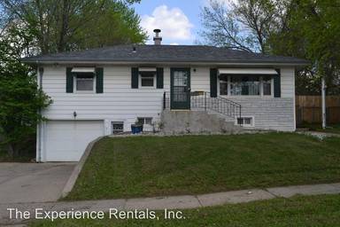 Main picture of 924 S Bahnson Ave
