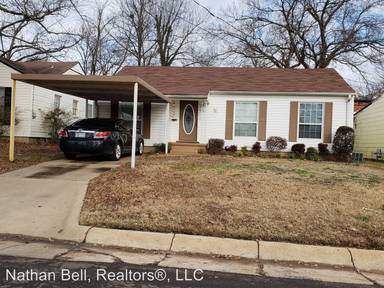 Main picture of 2435 Clark Ln