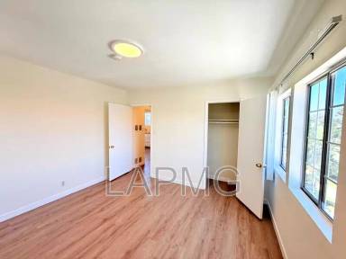 Main picture of 4433 Hazeltine Ave