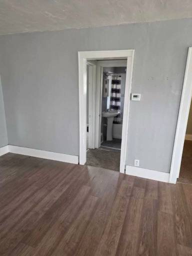 Main picture of 1023 Barrie Ave