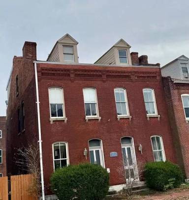 Main picture of 1714 S Tucker Blvd