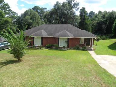 Main picture of 108 Cumberland Pl