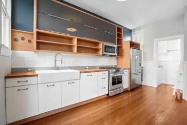 Main picture of 144 Guerrero St