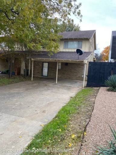 Main picture of 2111 Fleur de Lis Ct