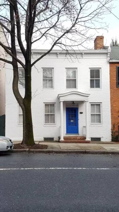Main picture of 119 W 3rd St