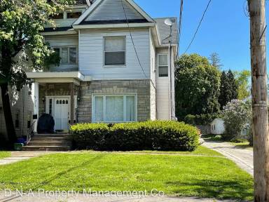Main picture of 716 W Lackawanna Ave