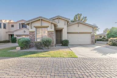 Main picture of 1905 W Periwinkle Way