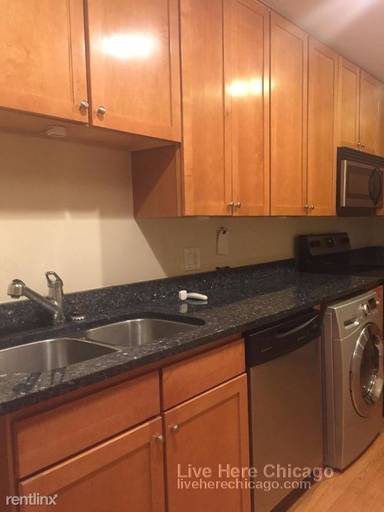 Main picture of 1069 W Foster Ave