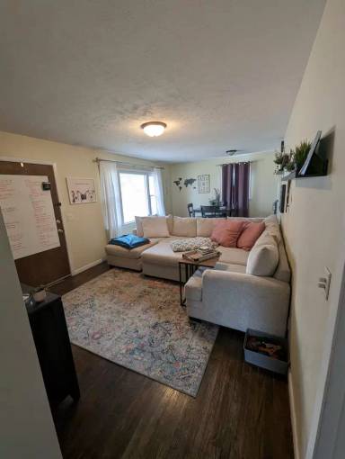 Main picture of 9234 Meredith Ave