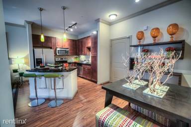 Main picture of 3105 Hillcroft Ave