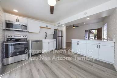 Main picture of 4012 E Fairmount St