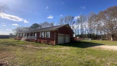 Main picture of 468 Sandy Foundation Rd