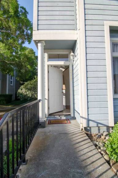 Main picture of 3133 Woods Cir