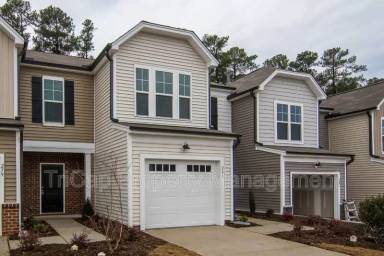 Main picture of 415 White Oak Ridge Dr