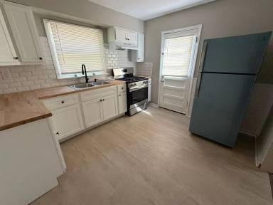 Main picture of 81 Williams Blvd