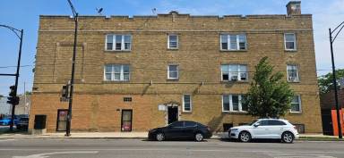 Main picture of 3748-52 W Division St