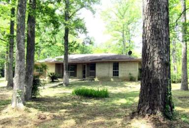 Main picture of 110 Cedar St