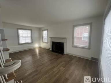 Main picture of 205 Norbourne Blvd