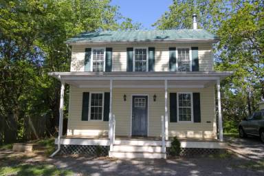 Main picture of 5744 Charles Town Rd