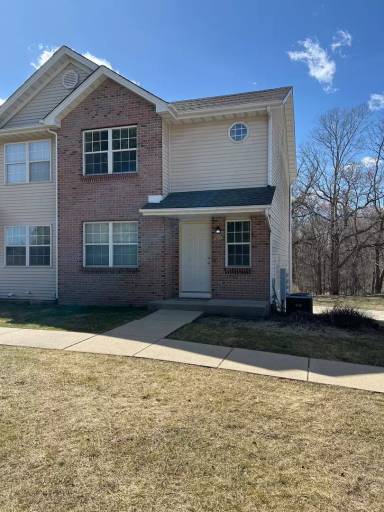 Main picture of 11702 Parkway Dr