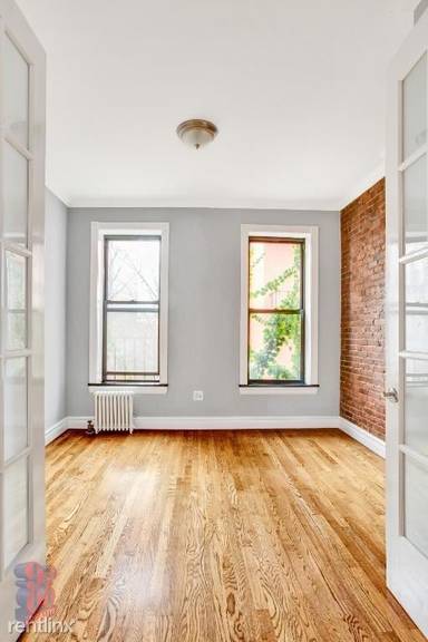 Main picture of 722 10th Ave