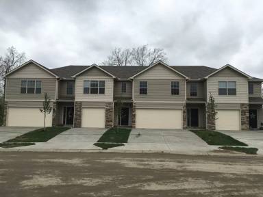 Main picture of 1405 NE Mary Ct