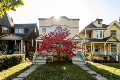 Main picture of 1627 Leverette St