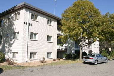 Main picture of 4456 Parklawn Ct