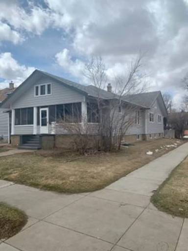 Main picture of 1833 11th Ave