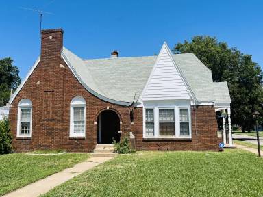 Main picture of 2301 NW 13th St