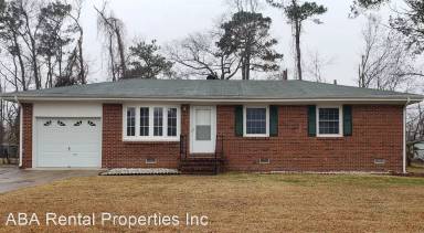 Main picture of 17 Berkshire Dr