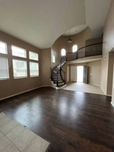 Main picture of 28371 Red Apple Rd