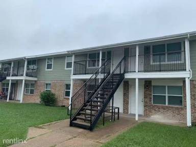 Main picture of Academy Overlook Apartments