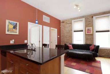 Main picture of 1806 W Rice St