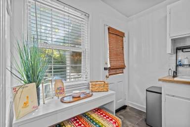 Main picture of 418 Randall St