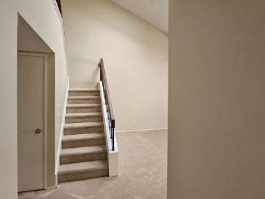Main picture of 7093 Deerhurst Ct
