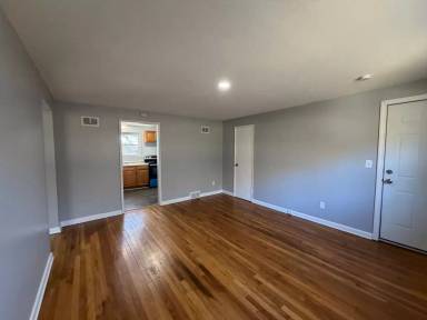 Main picture of 281 Park Rd