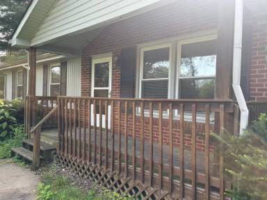 Main picture of 347 Lake Court Dr
