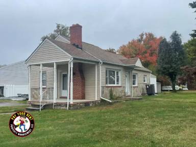 Main picture of 8489 Arbutus Rd