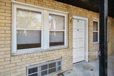 Main picture of 2107 Rondo St