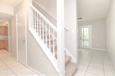 Main picture of 110 E Evans St