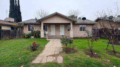 Main picture of 924 E Yosemite Ave