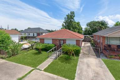 Main picture of 6123 Marigny St