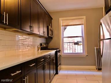 Main picture of 735 Avenue A